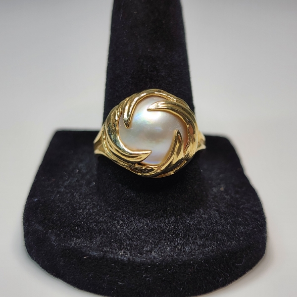 Stunning Vintage Yellow Swirl Mabe Pearl Ring - Size 9.5 - Total Weight: 4.5g