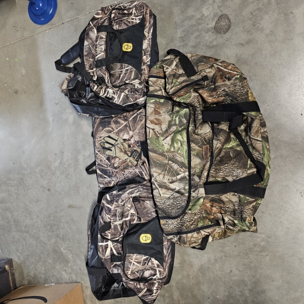 Camo Duffel And Blind Bag Set With Hunting Gloves