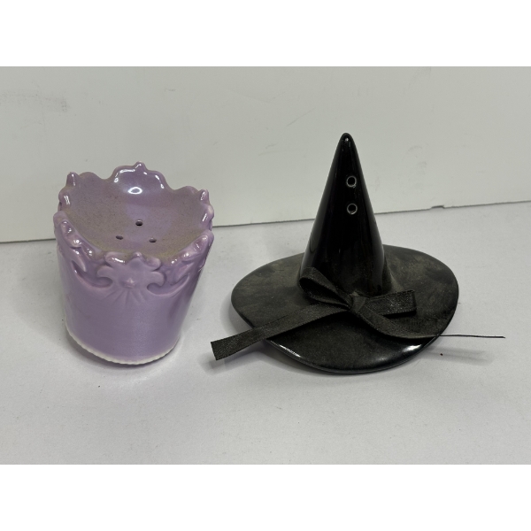 Glinda Hat & Witch Hat Salt & Pepper Shakers