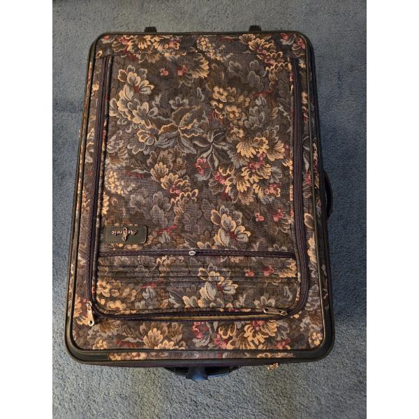 PICKUP IN CANTON -  Like New Three Piece Wheeled Floral Luggage Set  