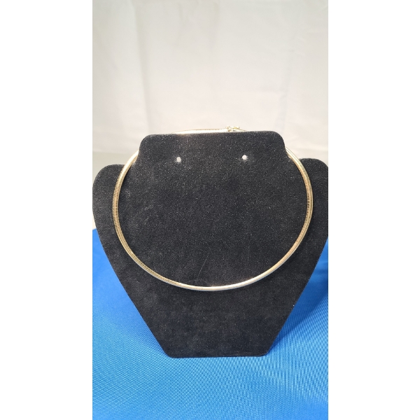 14K Gold Omega Choker Style Necklace - Weight: 19.4g