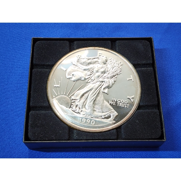 Incredible 1 Troy Pound .999 Fine Silver - American Silver Eagle Round