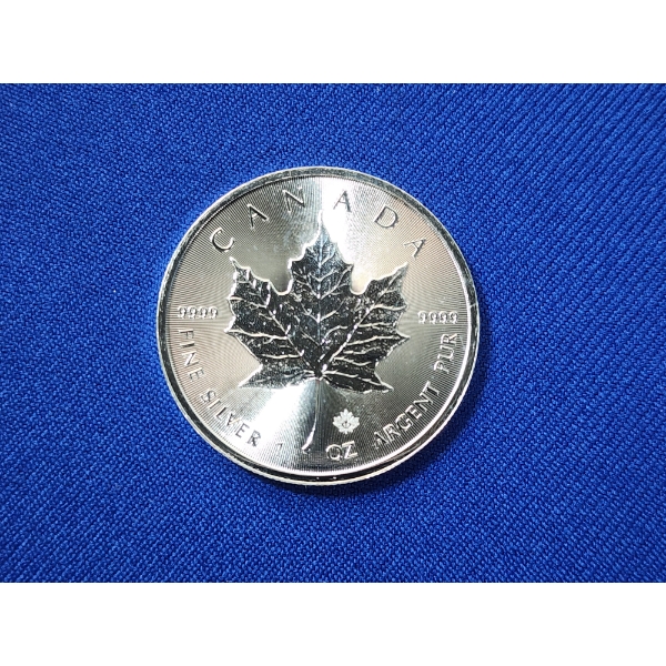 2017 Canadian Maple Leaf 1 oz .9999 Fine Silver Coin