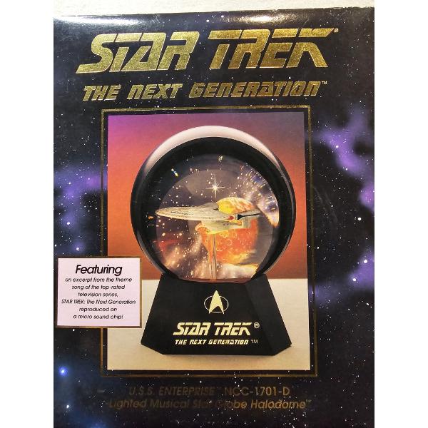 Star Trek: The Next Generation - USS Enterprise - Lighted Musical Star Globe