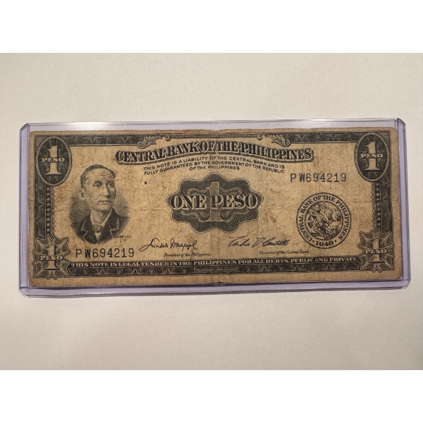 1949 Central Bank of Philippines 1 Peso Note In Protective Holder - Incredible Note