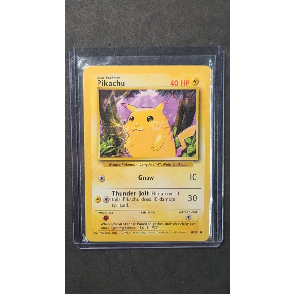 1999 Pokémon Pikachu 58/102 Base Set Pokemon Card