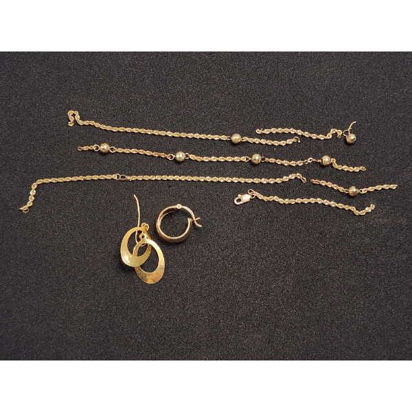 10K Gold Jewelry Pieces: Mismatched Earrings & Scrap/Damaged Chain Necklace - TW: 5.0g