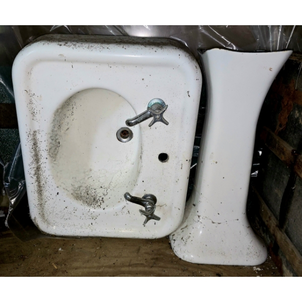 Cast Iron Pedestal Sink - Enamel Needs to be Refinished
