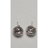 Image 3 : Pair Of Lovely 10K White Gold Earrings With Purple & White Stones - Weight: 2.4g