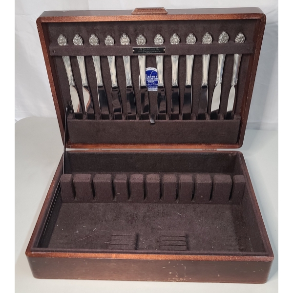 (12) Sterling Silver Handled Knives By International Silver In Storage Box- Weight: 1.8 lbs