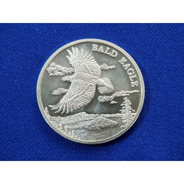 American Wildlife Bald Eagle Design One Ounce .999 Fine Silver Round