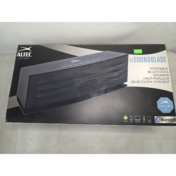 Brand New Huge Blue Tooth Speaker