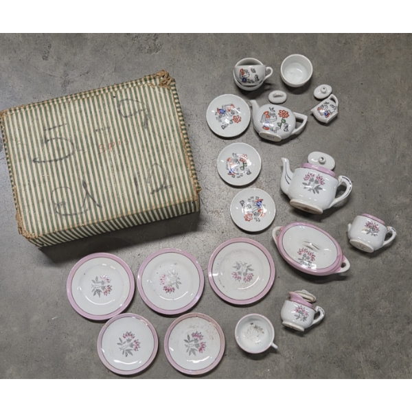 Beautiful Vintage Childs Tea Sets