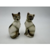 Image 3 : Siamese Cat Salt & Pepper Shakers manufactured in Japan - Ceramic with Cork Stopper - 4 inches