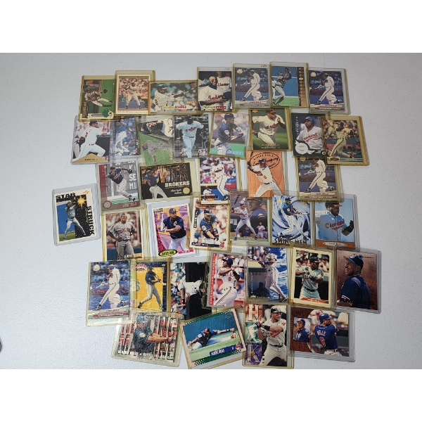 Large Lot of Assorted Albert Belle Baseball Cards - All In Protective Holders