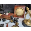 Image 10 : Lot of Office/Desk/Home Decor - Bookends, Figurines, Globe & More! 