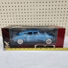 Image 10 : Road Signature Die Cast Metal Collection 1:18 Scale 1948 Tucker Torpedo Collectible Toy Car NEW!