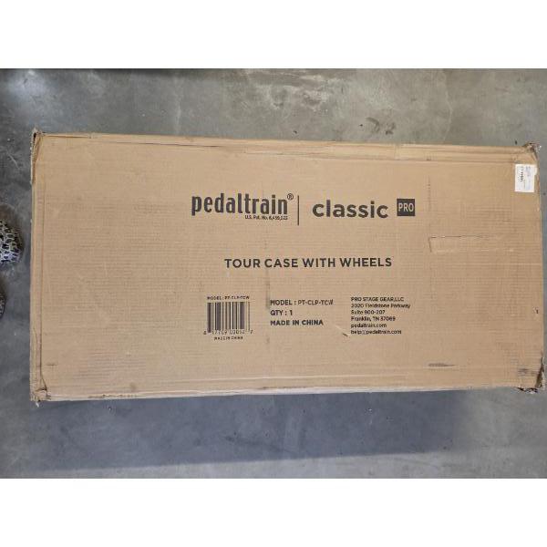 New In Box! Pedalton Classic Tour Case With Wheels -No Shipping Available 