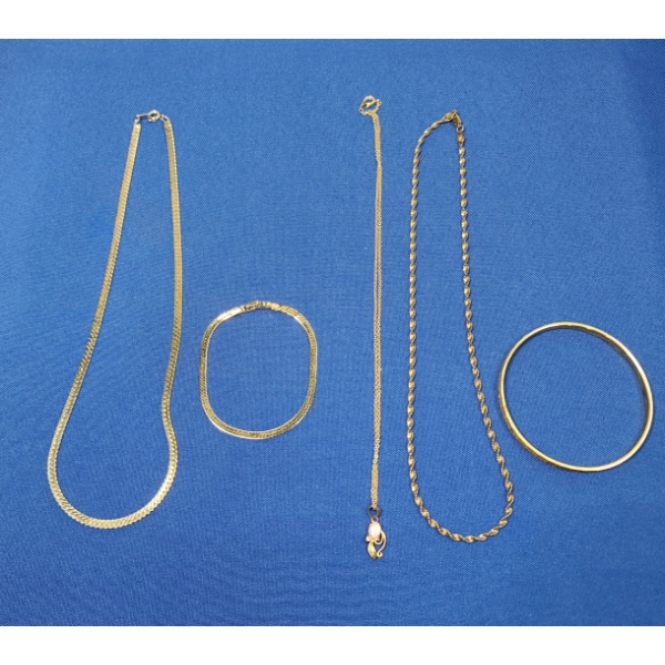 Assorted GOLD COLORED Costume Necklaces & Bracelets 