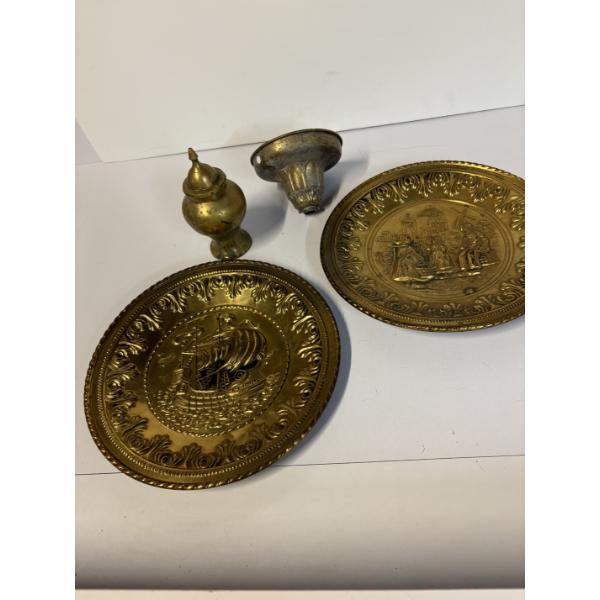 Collectible Plates with Pictures - Canister - Bell Top