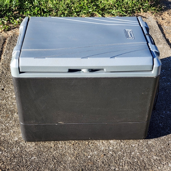 Nice Model 564 Coleman PowerChill Electric Cooler ~ Perfect for Camping & Outdoor Recreation! 