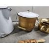 Image 8 : Vintage Kitchen Items: Large Enamel Boiler, Rolling Pin, Enamel Pot with Lid, Brass Spittoon/Vase