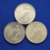Image 2 : Three 1922 United States Silver Peace Dollars - 90% Silver