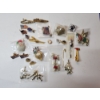 Image 1 : Lot of Over 20 Assorted Gold-Tone Pins