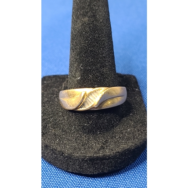 14K Gold Men's Vintage Channel Baguette Retro Ring - Size 10 - Weight: 6.7g