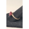Image 2 : Women's 10K Yellow Gold Ring With Red Stone - Size 7 - Weight: 2.7g