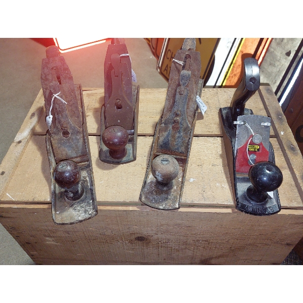 4 Pc Collection Vintage Wood Planes - See Pics
