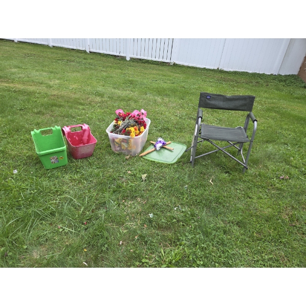 *Pick Up At Louisville Home - No Shipping Available* Camp Chair, Tote With Faux Flowers & 2 Fence Fe