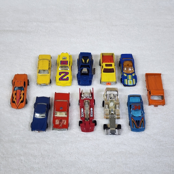 11 Assorted Vintage Diecast Toy Vehicles & Cars Including Hot Wheels & More ~