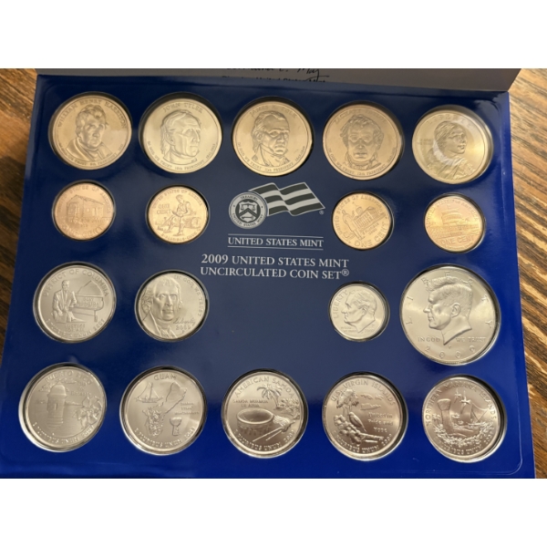 2009 U.S. Mint UNC Coin Sets - FV $21.57 - Certificate of Authenticity 