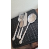 Image 1 : Sterling Silver Handled Reed & Barton Serving Utensils - Weight: 453.592g