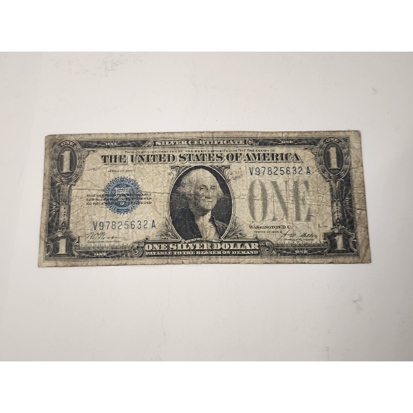 Rare 1982 A $1 Silver Dollar Certificate "Funnyback" U.S. Note