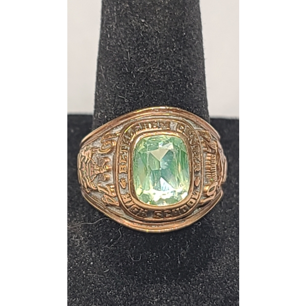 10K Yellow Gold Balfour 1974 Bethlehem Center High School Class Ring - Size 8 - Total Weight: 10.3g