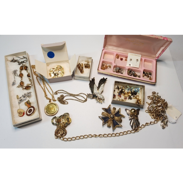 Large Lot of Assorted Fashion Jewelry Items: Pins, Necklace, Bracelet, Lots of Earrings - See Photos