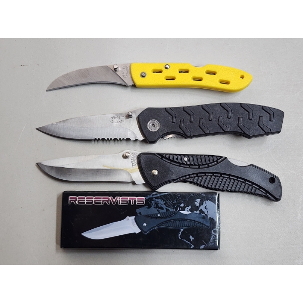 3 - Folding Pocket Knives Including 1 Brand New In Box Reservists 18-279