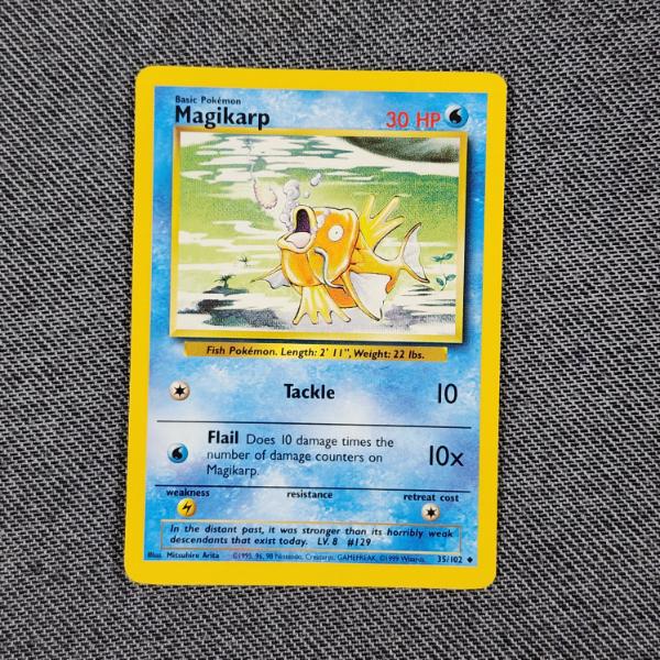 Magikarp 35/102 Uncommon Vintage Base Set Pokemon Trading Card in Near Mint Condition!