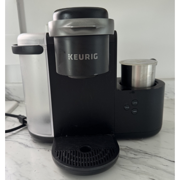 Keurig with Attached Frother- Great Condition!