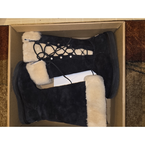  Ugg Australia Black Lace Up Winter Leather & Sheepskin Size 7 Boots