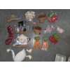 Image 1 : Vintage Wall Decor, Plastic MCM Fruit & Metal Ice Trays