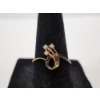 Image 4 : Vintage Style 10K Yellow Gold 3-Stone Ring - Size 8 - TW: 1.3g