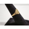 Image 2 : 10K Yellow Gold Small Signet Ring Size 4 TW: 1.0g