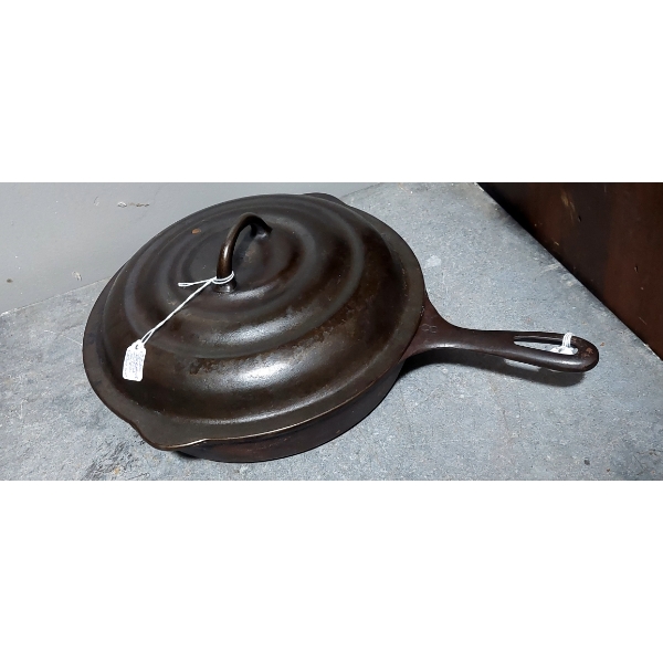 Antique Cast Iron Covered Skillet With Self Basting Lid 10.5 Inch - Exc Condition