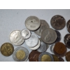Image 5 : Nice Assortment of World Foreign Coins Including Collectible Replicas