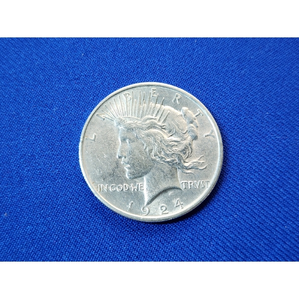 Excellent 1924 Silver Peace Dollar 