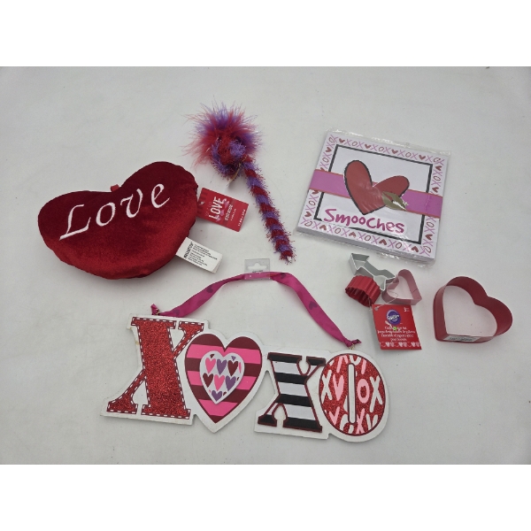 Valentine Group Including 11'' Sign, New Stationary & Fuzzy Pen, Small Plush Pillow