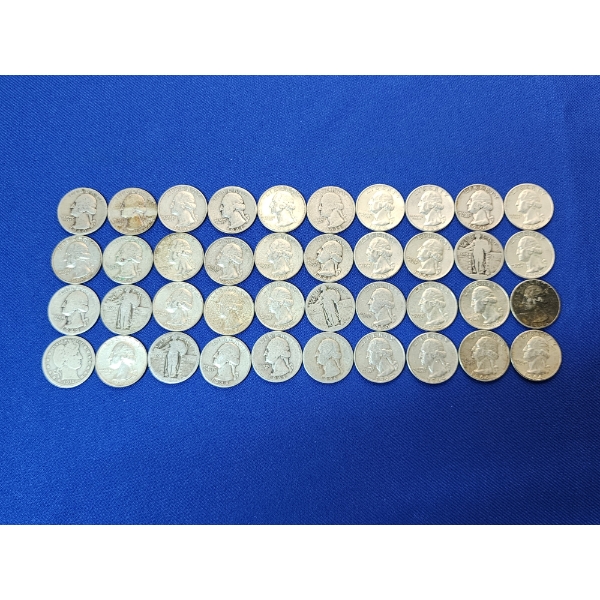 Lot of Silver Quarters: Including Washington, Standing Liberty, and Barber FV: $10.00